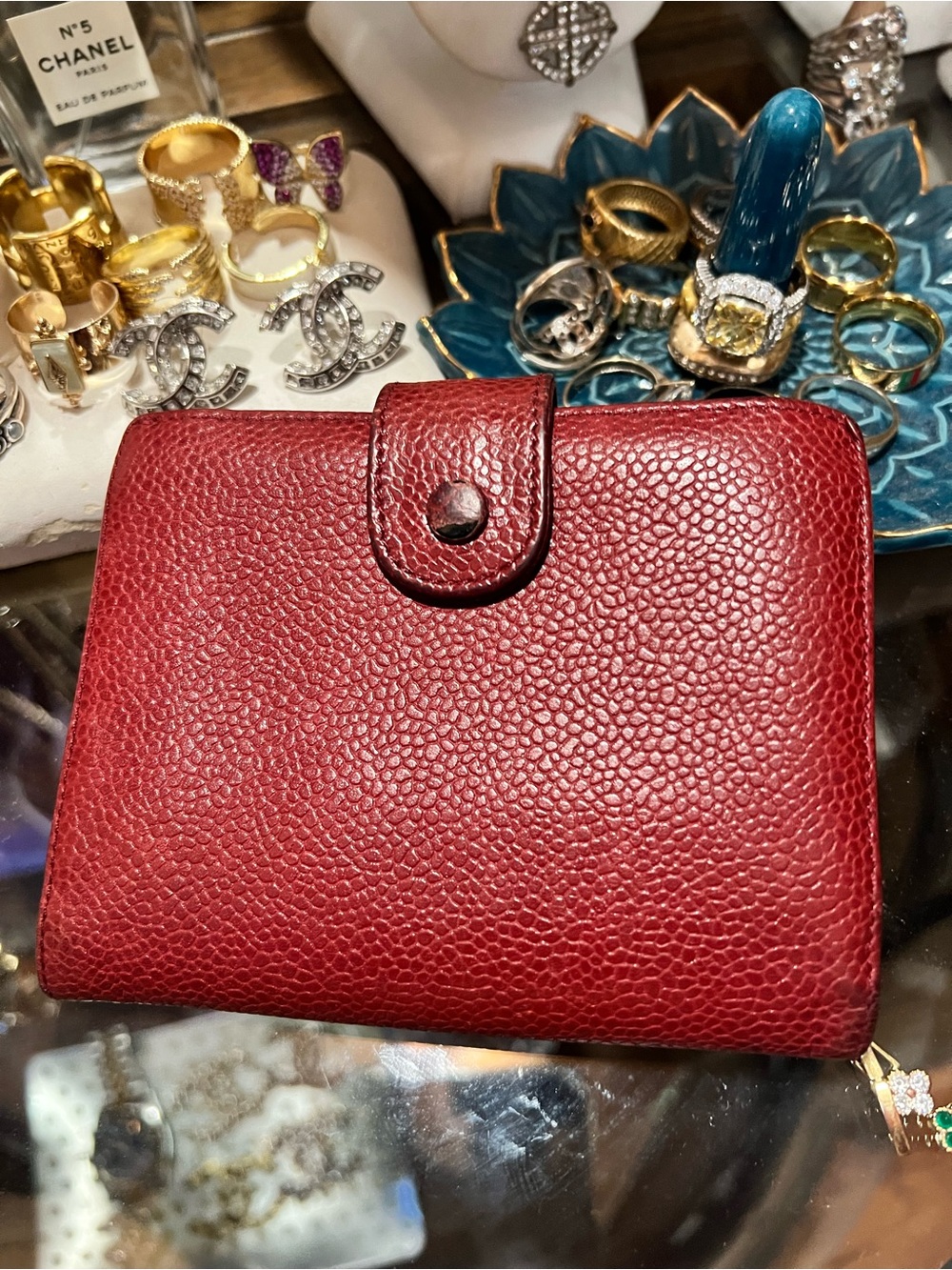 Authentic CHANEL Red Caviar CC Bifold Wallet - Picture 2 of 16